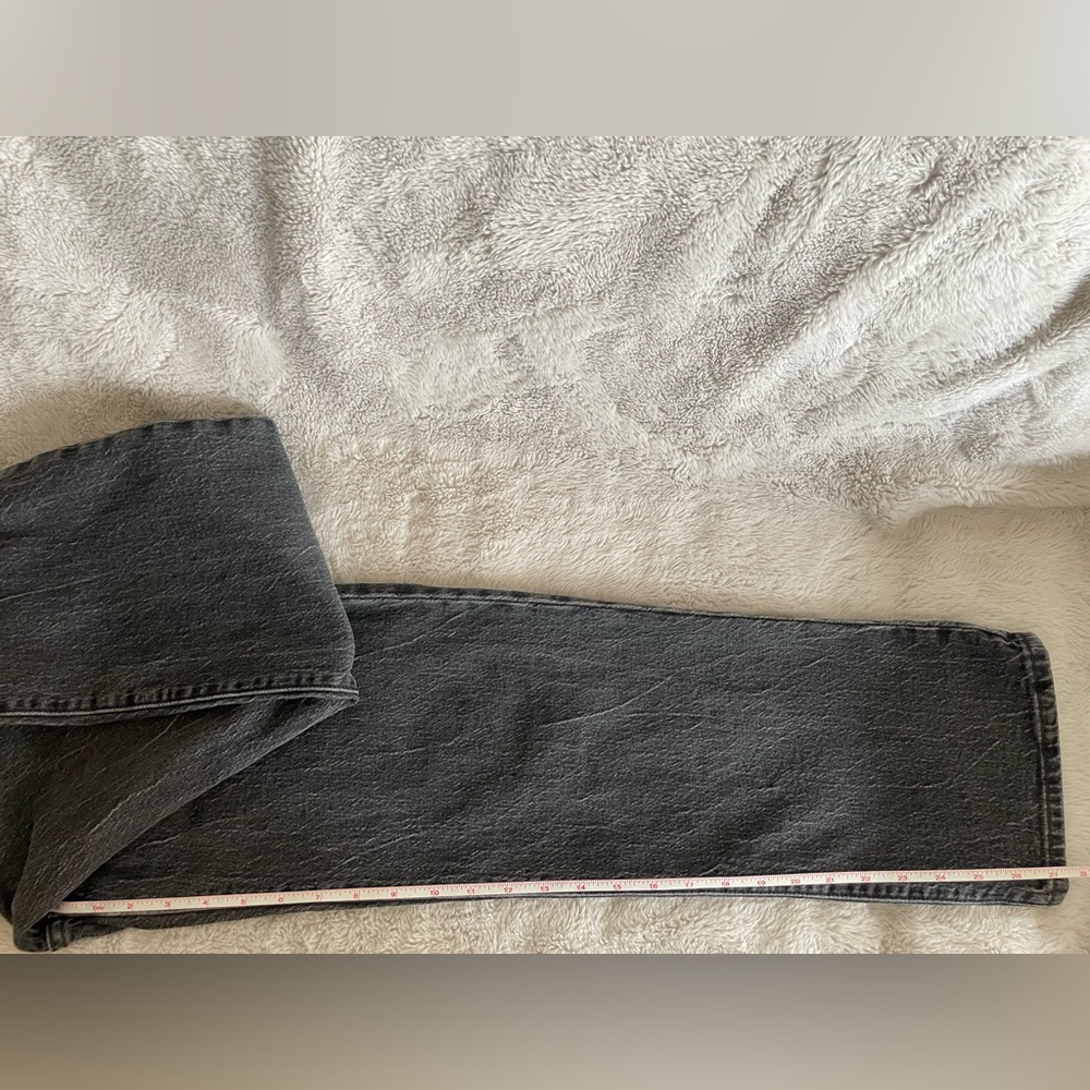 Levi’s rib cage straight ankle jeans in black - Picture 10 of 10